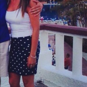 Highish waisted skirt